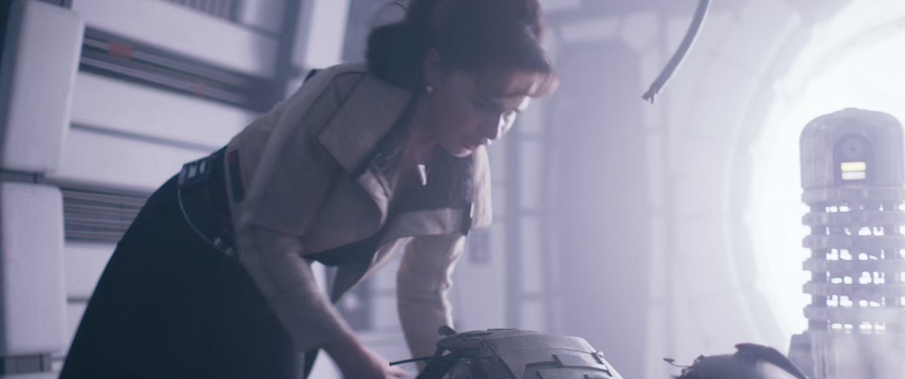 Solo - A Star Wars Story (2018) BluRay Hindi + English 720p 10bit HEVC DDP 5.1 ESub.mkv.0003